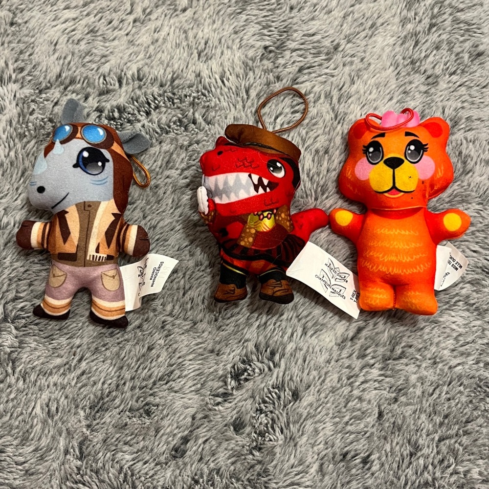 🍀5/10$ Masqued singer happy meal MacDonald 3 plush
